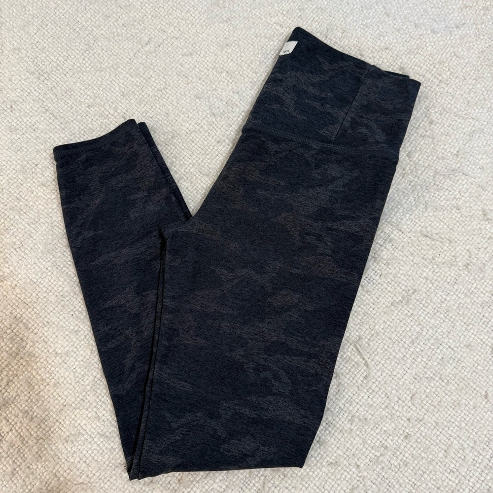 Vuori Black Camouflage Leggings